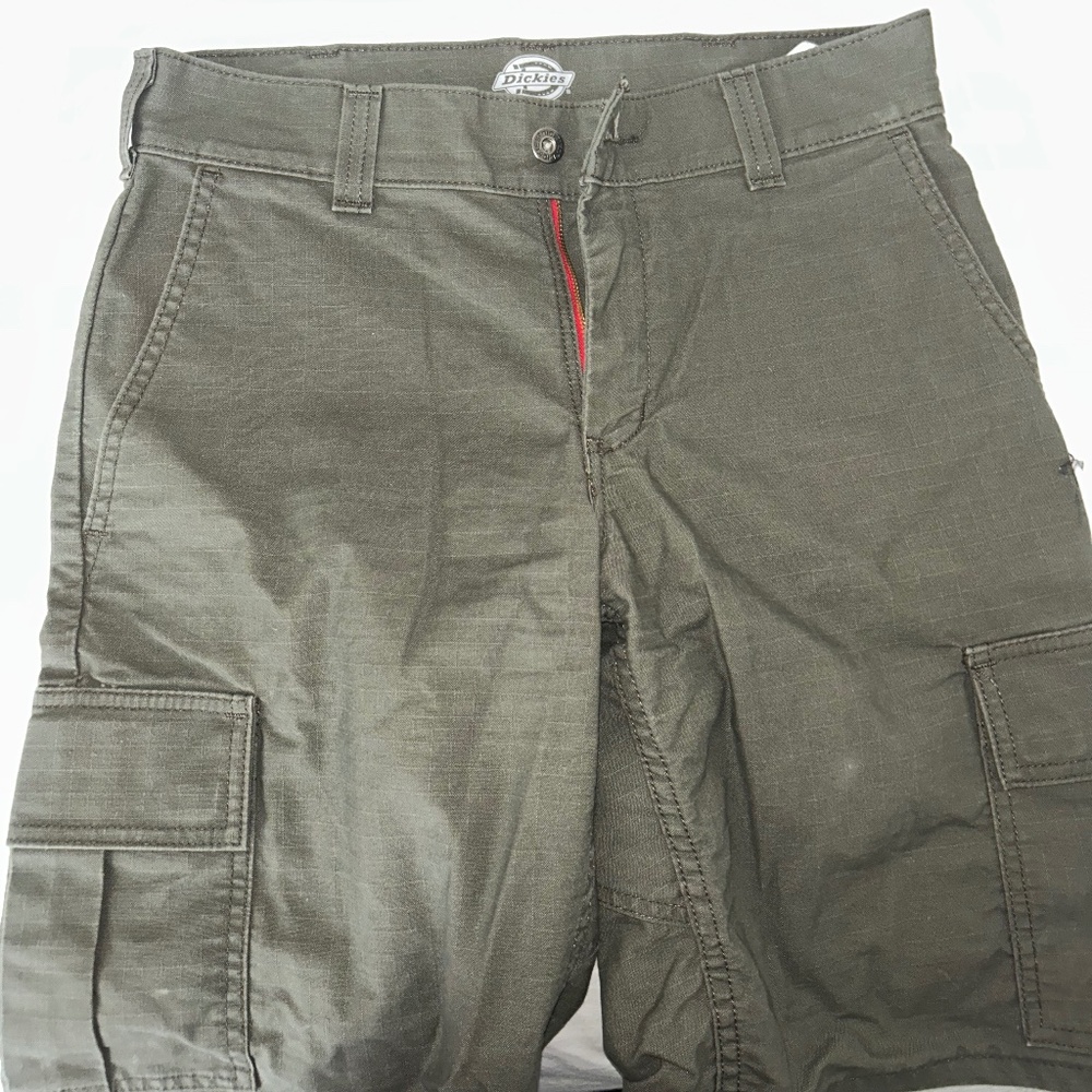Dickies skateboarding shorts
